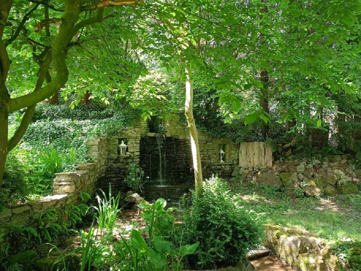 Le Moulin De Benneville Chambres D'Hotes, Petit Dejeuner Compris Cahagnes Exterior foto